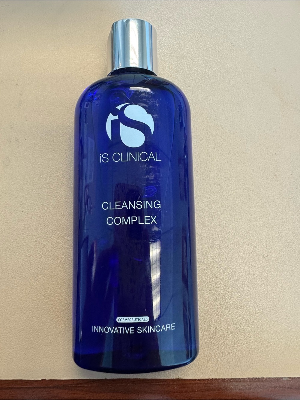 iS Clinical Cleansing Complex